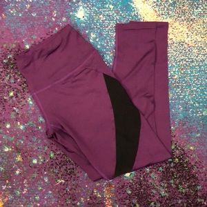 PURPLE WITH BLACK MESH DETAIL YOGA PANTS SIZE SMALL NEW